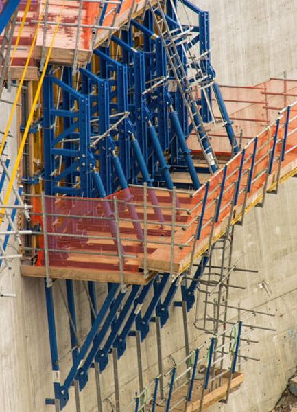 role formwor dam construction